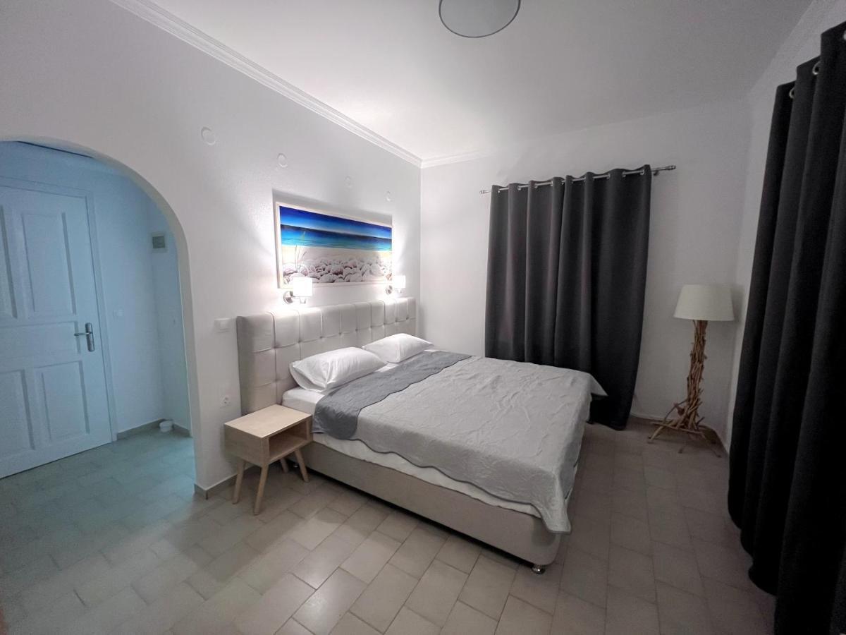 Athanasia Apartments Скіатос Екстер'єр фото