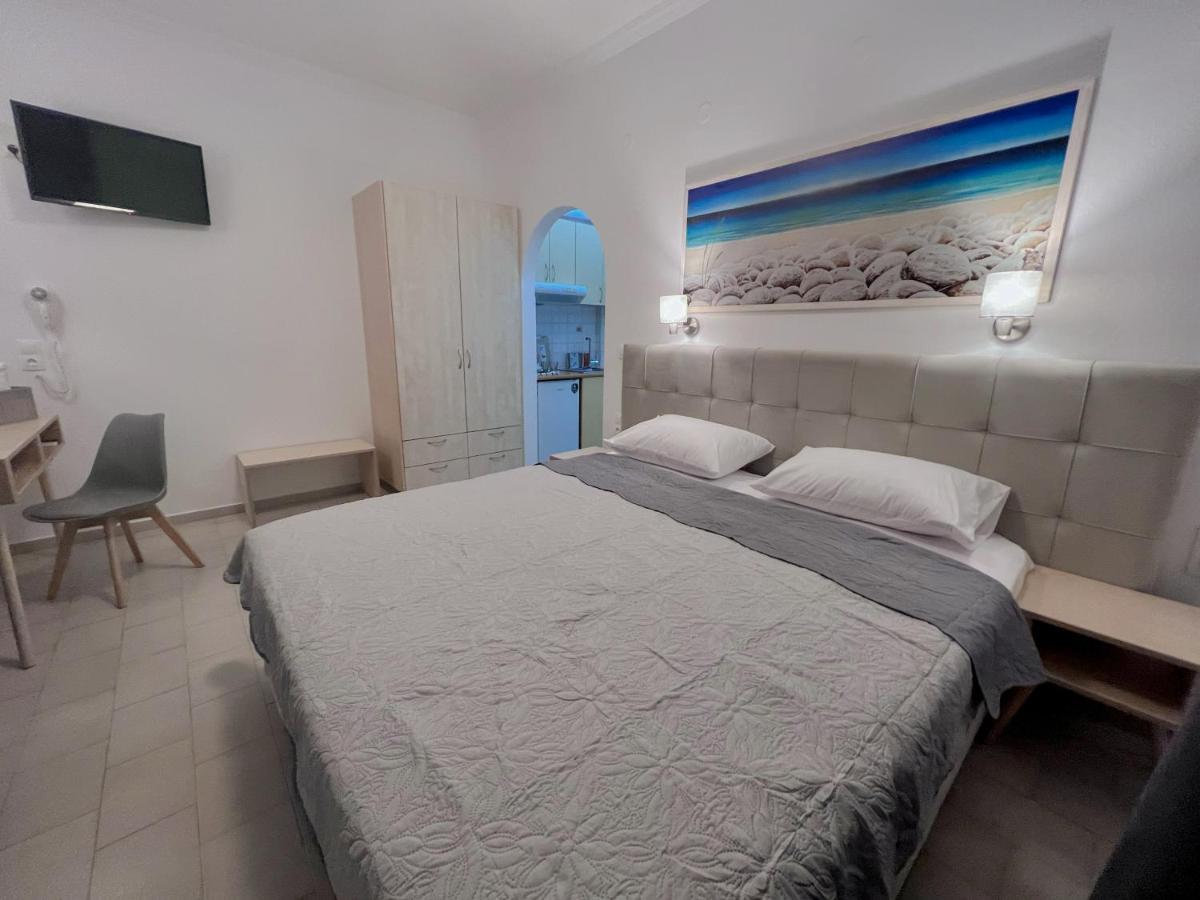 Athanasia Apartments Скіатос Екстер'єр фото