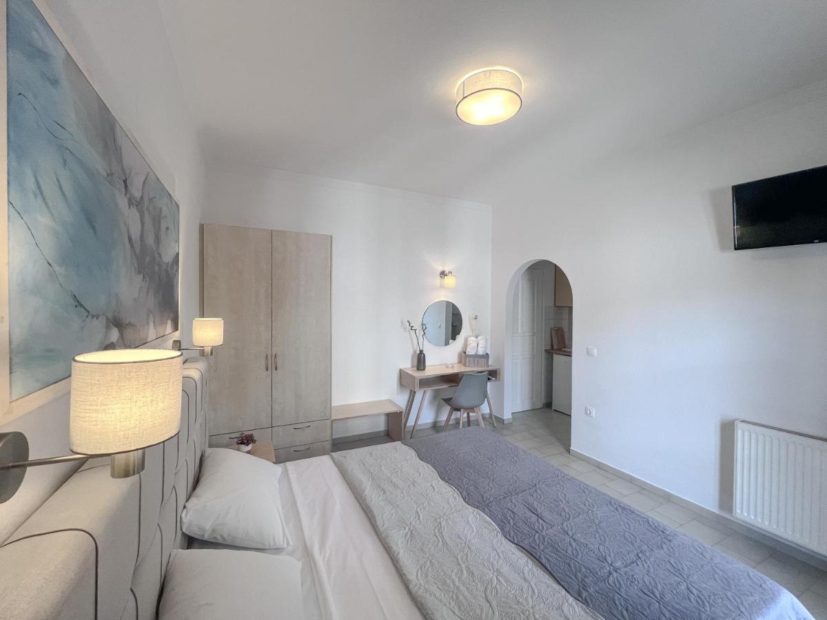 Athanasia Apartments Скіатос Екстер'єр фото