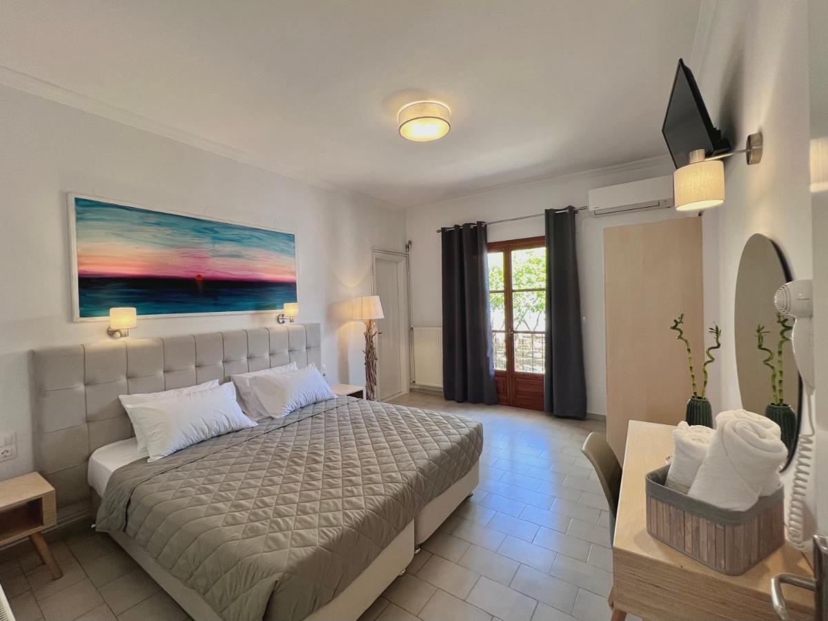 Athanasia Apartments Скіатос Екстер'єр фото