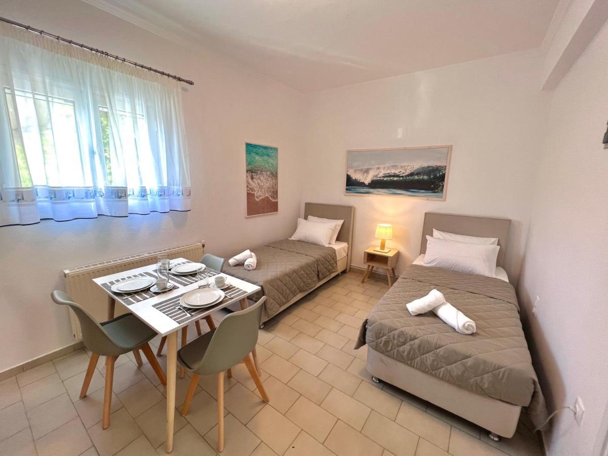 Athanasia Apartments Скіатос Екстер'єр фото