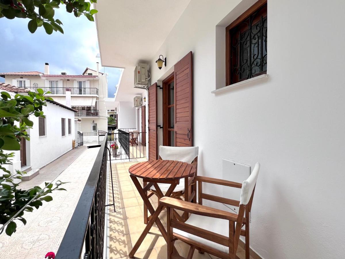 Athanasia Apartments Скіатос Екстер'єр фото