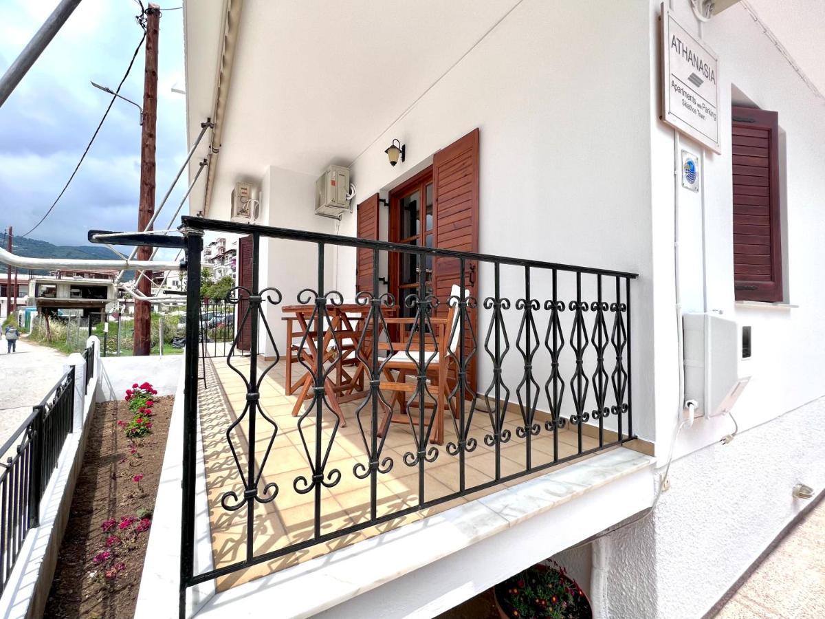 Athanasia Apartments Скіатос Екстер'єр фото