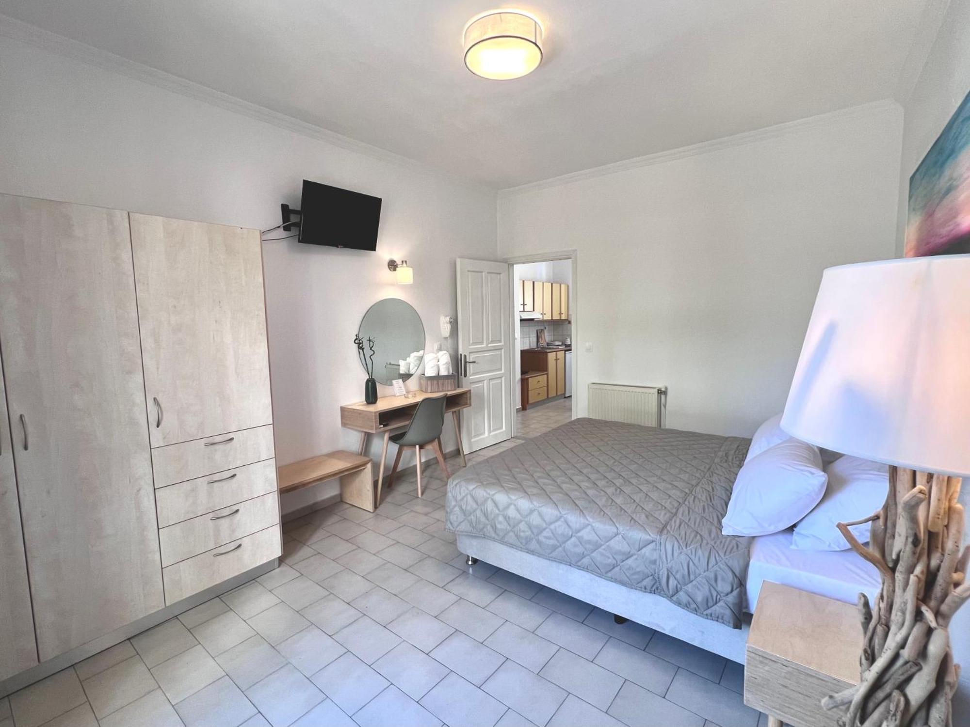 Athanasia Apartments Скіатос Екстер'єр фото